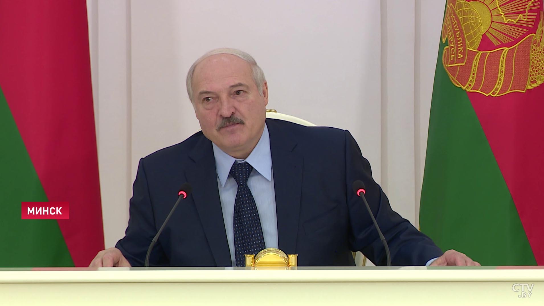 Александр Лукашенко: Конституцию, дорогие, мы напишем, притом несколько вариантов – это не вопрос-1