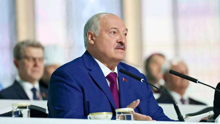 Лукашенко: нужно шире задействовать Конституционный Суд в законодательной работе