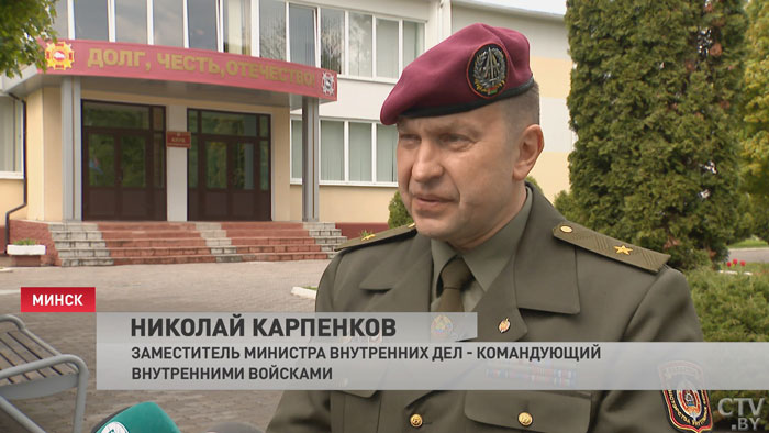Николай Карпенков на церемонии прощания с военнослужащими: на гражданку ушли одни из лучших солдат-1