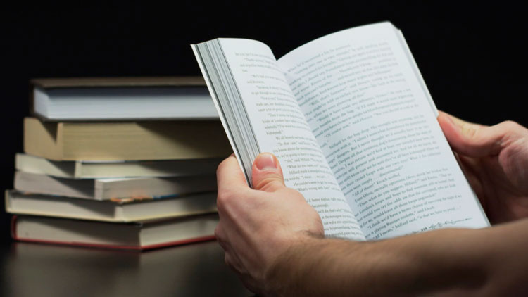 Стоп-лист литературы: как туда попадают и можно ли ее читать?