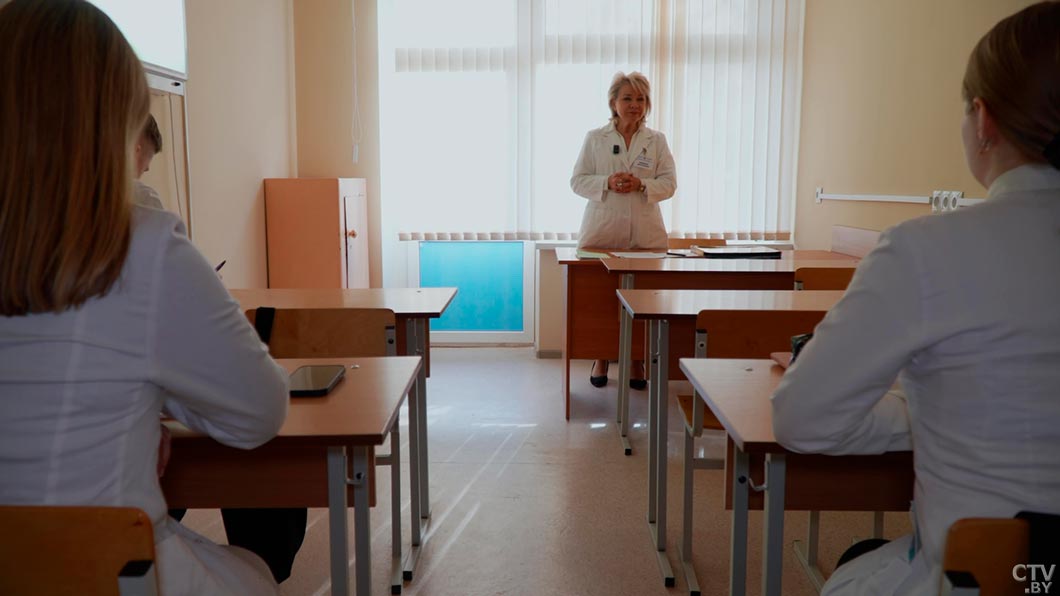 И врач, и преподаватель, и художник – пообщались с белоруской, которая более 20 лет отдала профессии-2 И врач, и преподаватель, и художник – пообщались с белоруской, которая более 20 лет отдала профессии-2