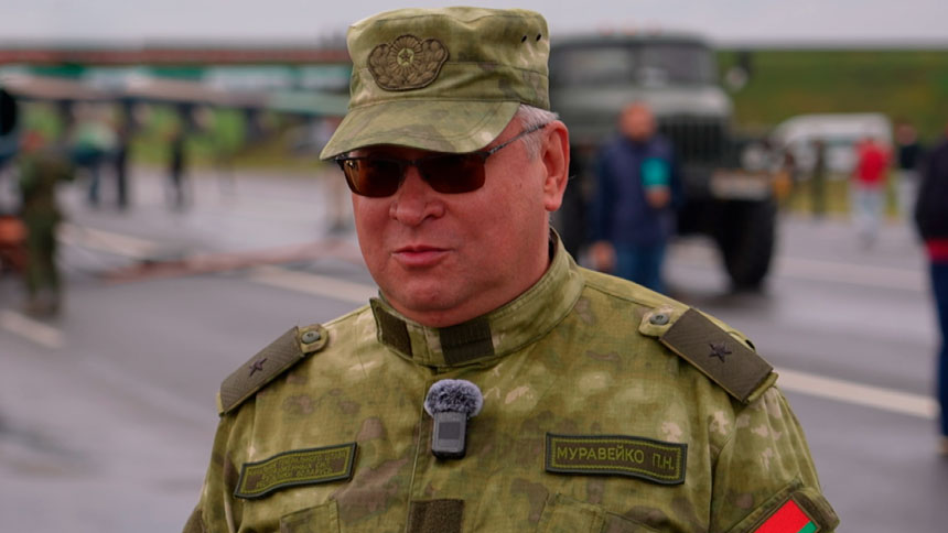 Глобальных проблем в белорусской армии нет – Муравейко 