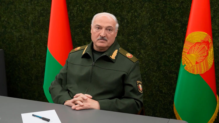 Лукашенко: наши ребята умеют работать с «Искандерами»