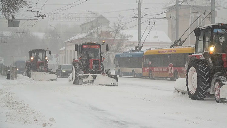 Сугробы в полметра, метель и снегопад. Беларусь накрыл циклон «Улли» Сугробы в полметра, метель и снегопад. Беларусь накрыл циклон «Улли»