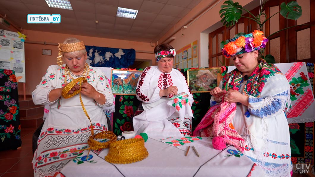 Ельский район богат рукодельницами! Познакомились с местными мастерицами и посмотрели на шедевры-2