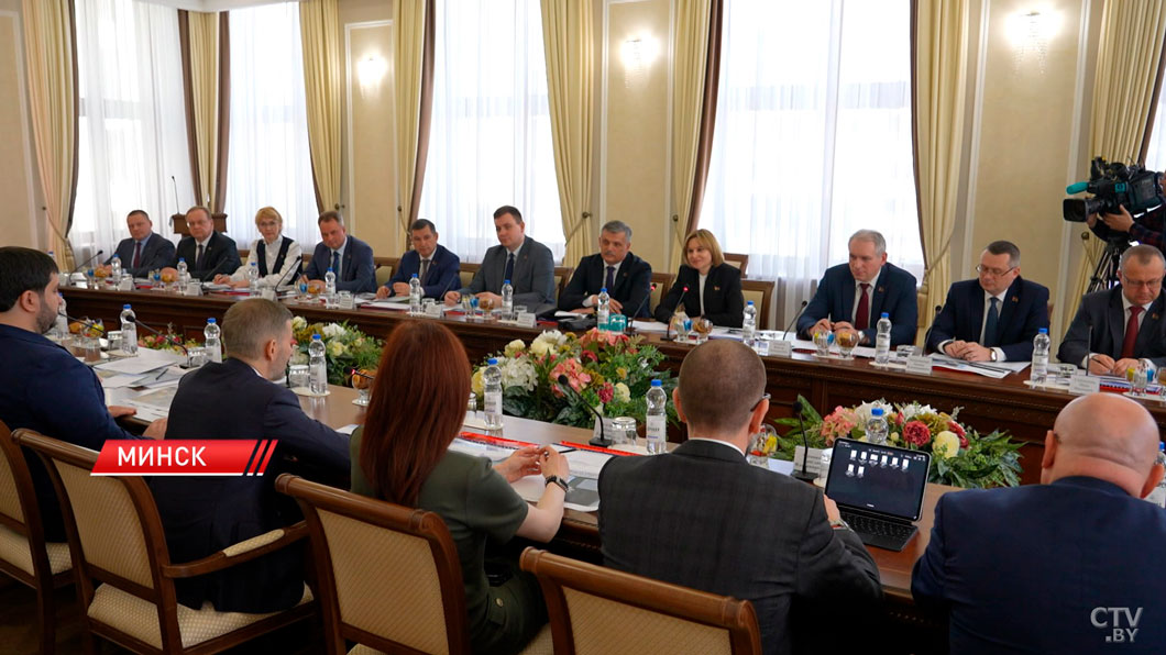 «Так быть не должно». Лукашенко поручил увеличить товарооборот с Чукоткой. Подробности встречи-16