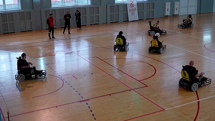 В Витебске представили первую в Беларуси команду по футболу на электроколясках В Витебске представили первую в Беларуси команду по футболу на электроколясках