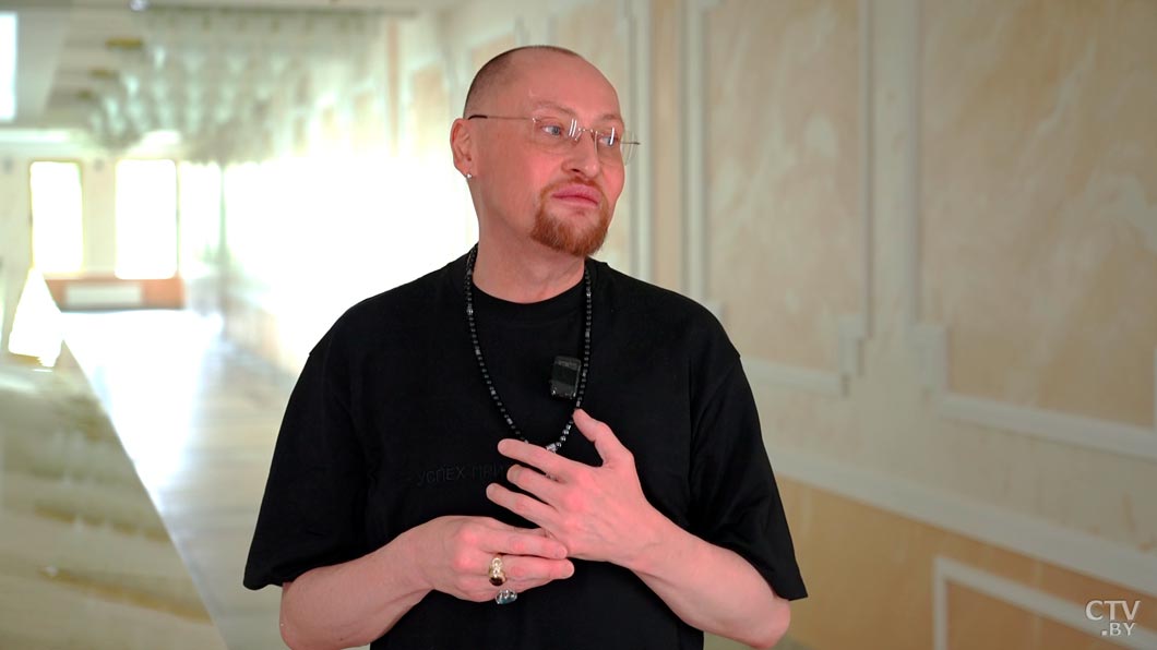 «Меняю негативную энергетику на позитив!» Шура рассказал об эпатаже, творчестве и семье – откровенное интервью-3