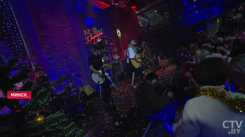 Naviband, Nizkiz и Лера Яскевич. СТВ раскрывает секреты новогоднего «Квартирника»-7 Naviband, Nizkiz и Лера Яскевич. СТВ раскрывает секреты новогоднего «Квартирника»-7