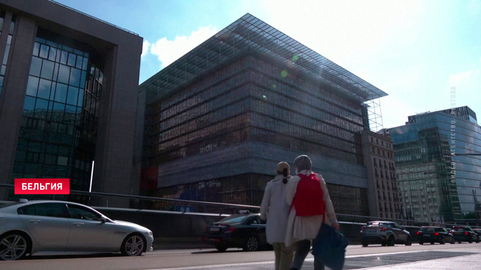 Еврокомиссия планирует принять новые санкции против России до конца мая-1