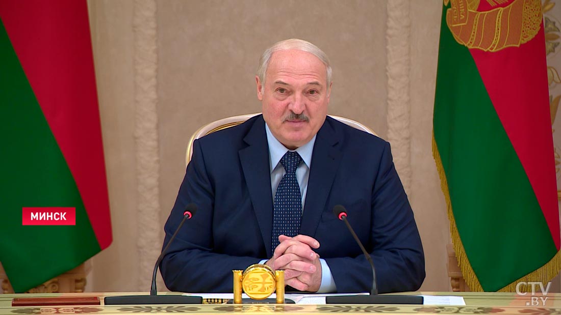 О чём говорил Александр Лукашенко с губернаторами Ленинградской и Иркутской областей. Все темы в одном материале-7
