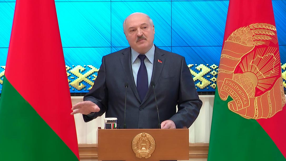 Лукашенко о кибератаках: «Это сродни биологическому оружию, и ещё даже мощнее»