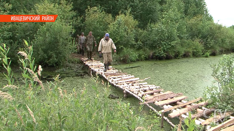 По номерам на двигателе можно узнать о составе экипажа. Фрагменты самолёта времён войны нашли в Ивацевичском районе-9