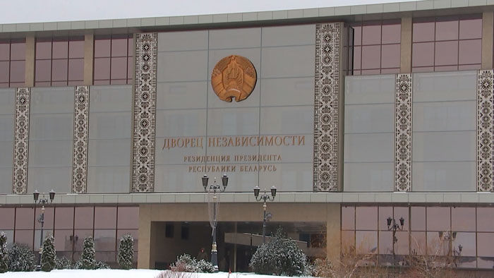 Обращение уже записано. За пару минут до курантов белорусов ждёт традиционное поздравление Президента Обращение уже записано. За пару минут до курантов белорусов ждёт традиционное поздравление Президента