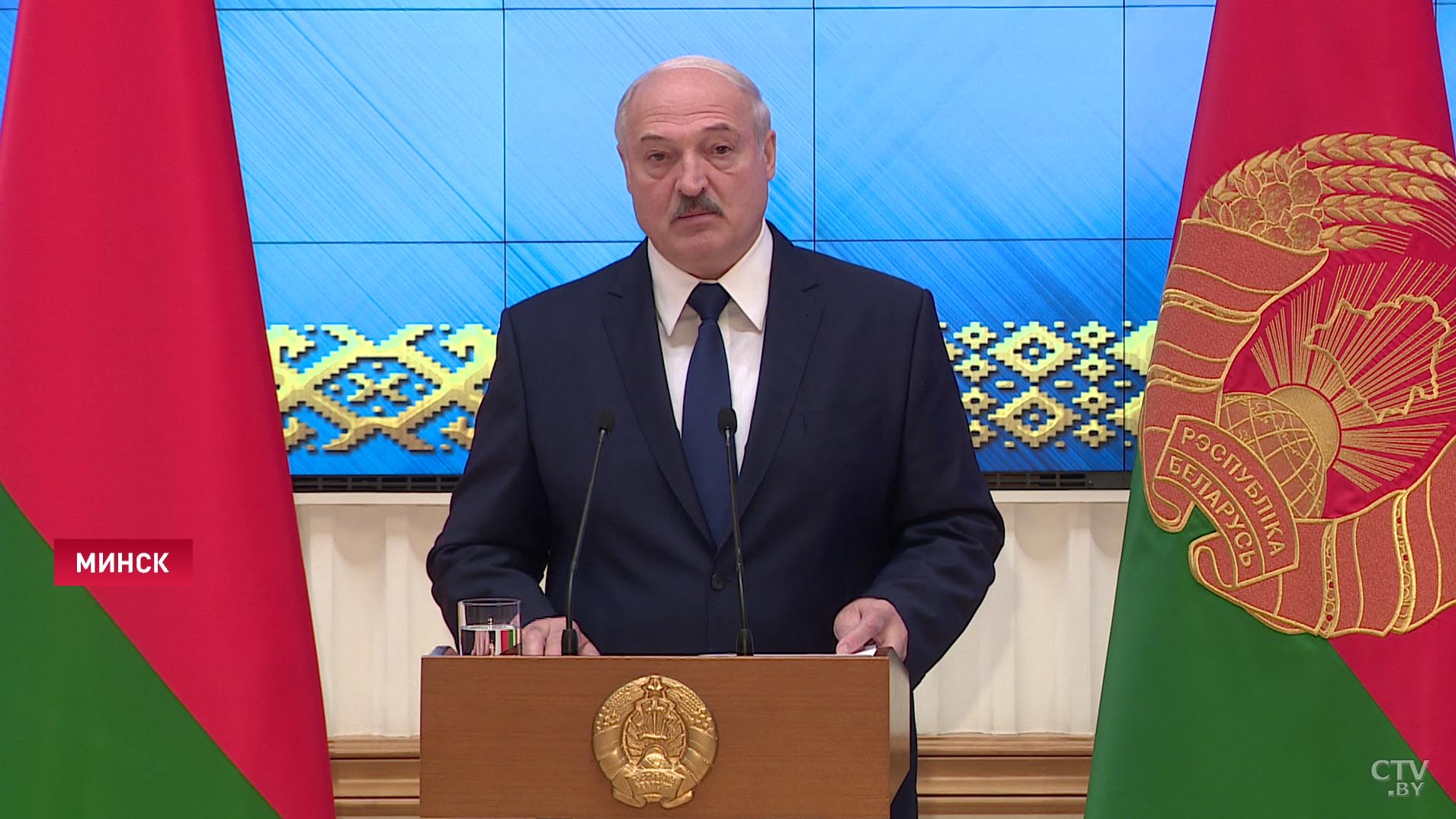 Александр Лукашенко на встрече с политическим активом: с обществом надо работать более эффективно, выходить на новый уровень взаимодействия-13 Александр Лукашенко на встрече с политическим активом: с обществом надо работать более эффективно, выходить на новый уровень взаимодействия-13