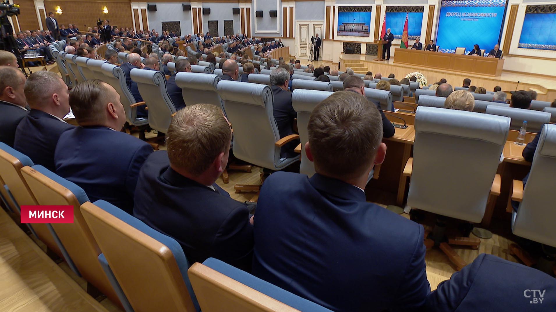 Александр Лукашенко на встрече с политическим активом: с обществом надо работать более эффективно, выходить на новый уровень взаимодействия-7 Александр Лукашенко на встрече с политическим активом: с обществом надо работать более эффективно, выходить на новый уровень взаимодействия-7