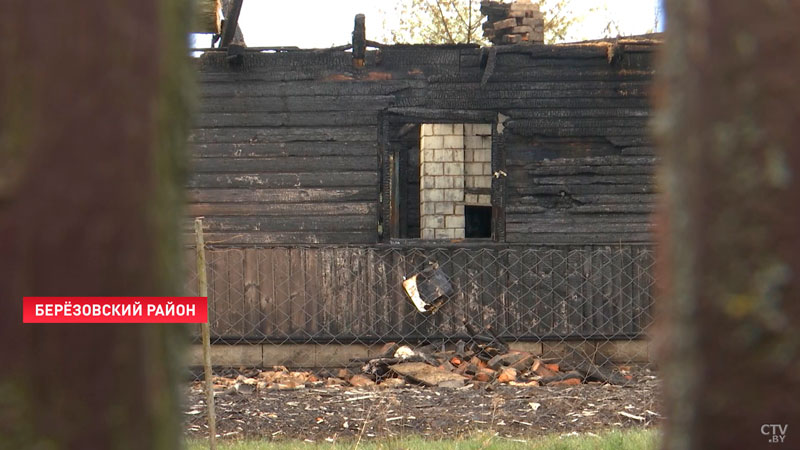 В деревне Брестской области при пожаре погибли 4 детей. Что говорят соседи семьи?-1