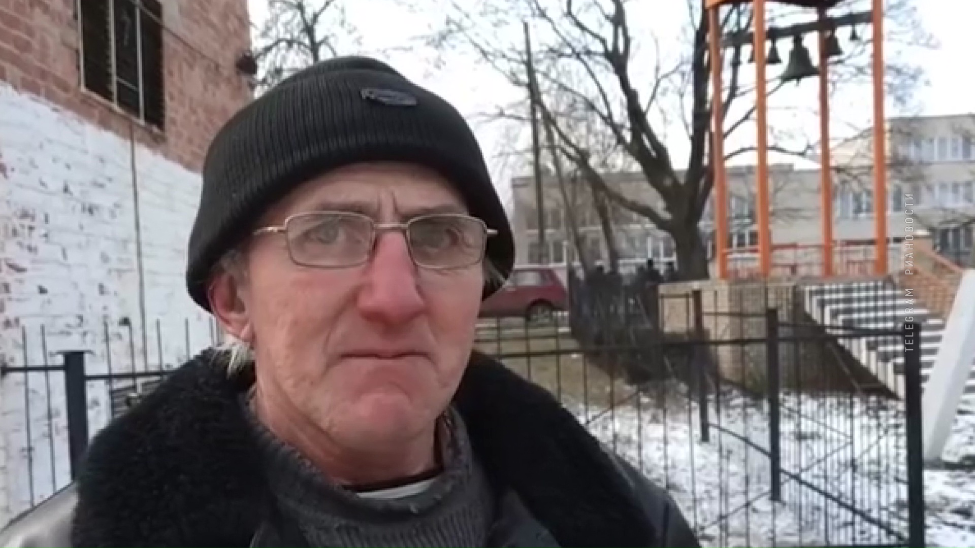 «Хоть в меня стреляйте, но в жену хоть не стреляйте». Очевидец об украинских военных