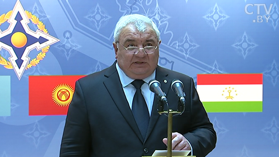 Александр Лукашенко об учениях «Запад-2017»: мы их будем проводить, потому что безопасностью государств пренебрегать никто не будет-4