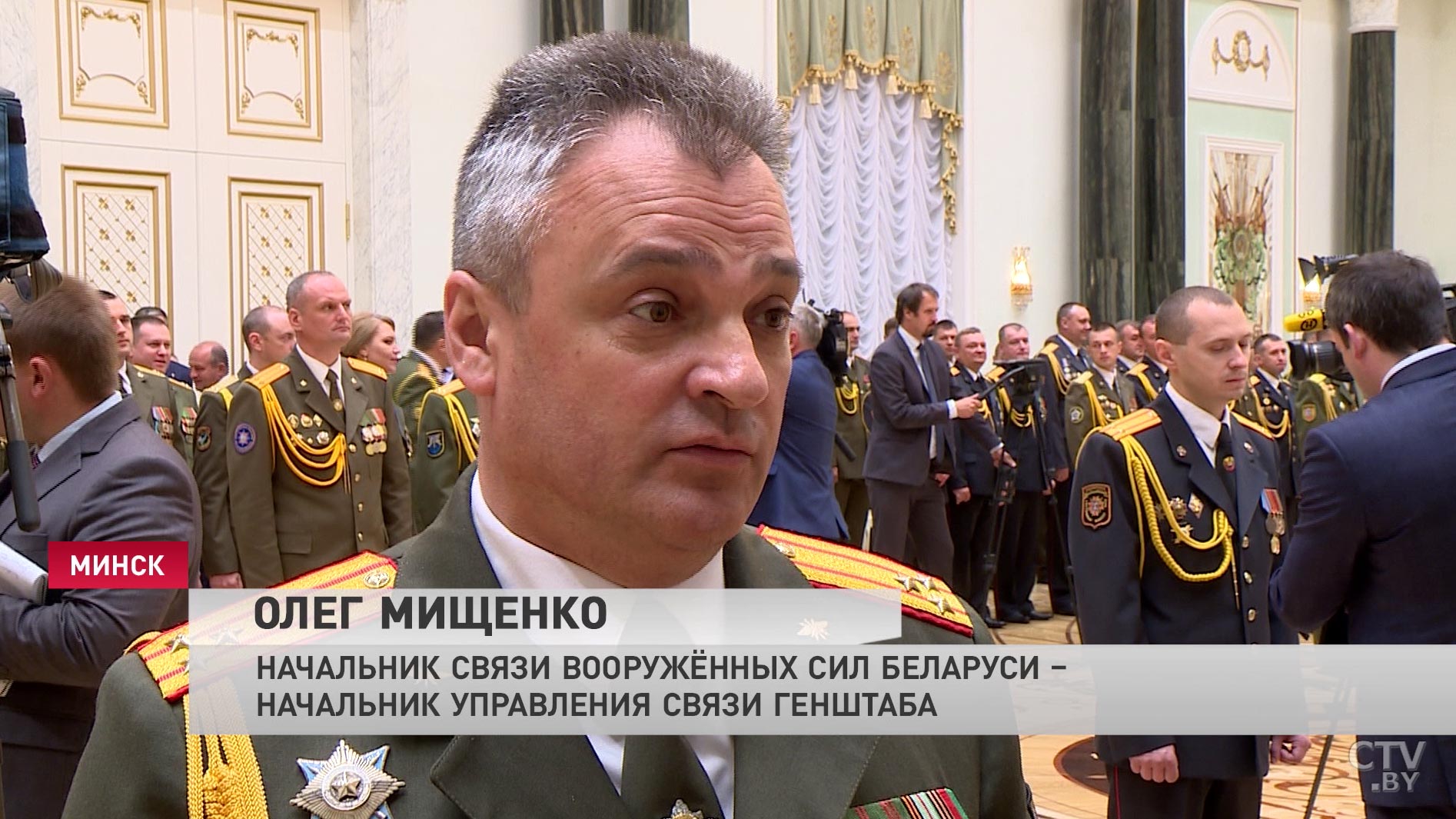 Александр Лукашенко на церемонии чествования выпускников военных учебных заведений и высшего офицерского состава: «Будьте достойны этого доверия»-22