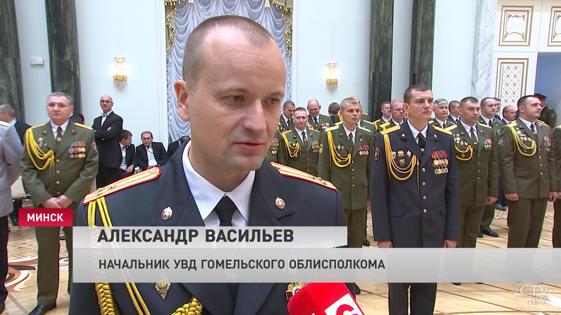 Александр Лукашенко на церемонии чествования выпускников военных учебных заведений и высшего офицерского состава: «Будьте достойны этого доверия»-4