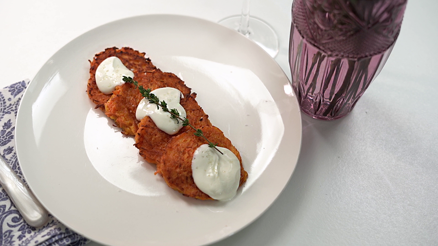 А вы когда-нибудь готовили оладьи из моркови? Рассказываем вкусный рецепт завтрака