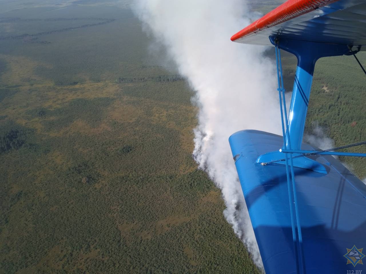 Для ликвидации пожара на Ольманских болотах выделена авиация МЧС-1