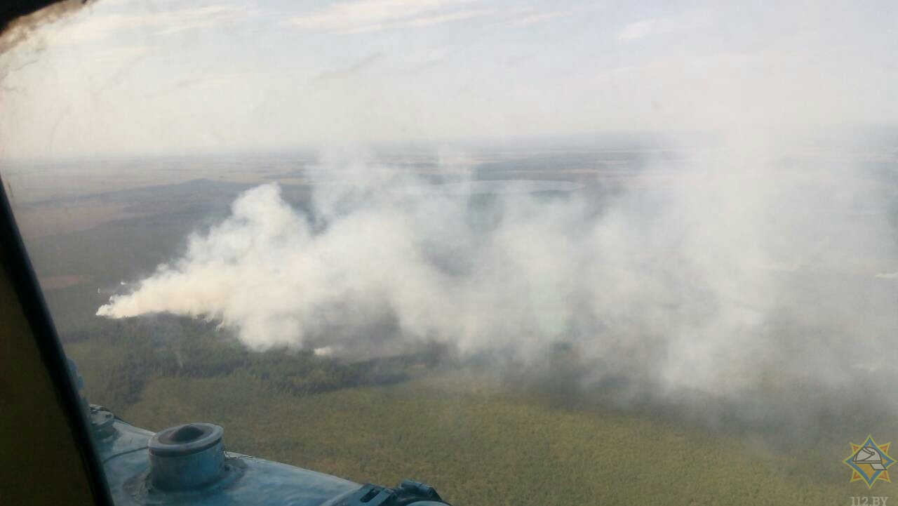 Пожар на Ольманских болотах локализован. Его ликвидацией занимаются около 160 человек-7