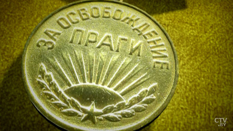 «Они говорили, что мы вам обязаны всем». Как встречали советские войска в Праге-18