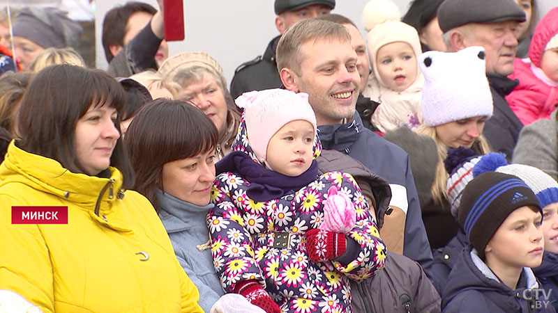 «Люди в этом нуждаются». Жилой дом, госархив, пансионат для пожилых и инвалидов открыли в Беларуси 7 ноября-10