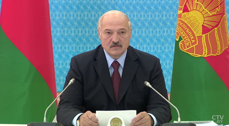 Александр Лукашенко: «Черного, Вовка немедленно отправить в отставку. Двигалеву, Засю – полное служебное несоответствие» -4