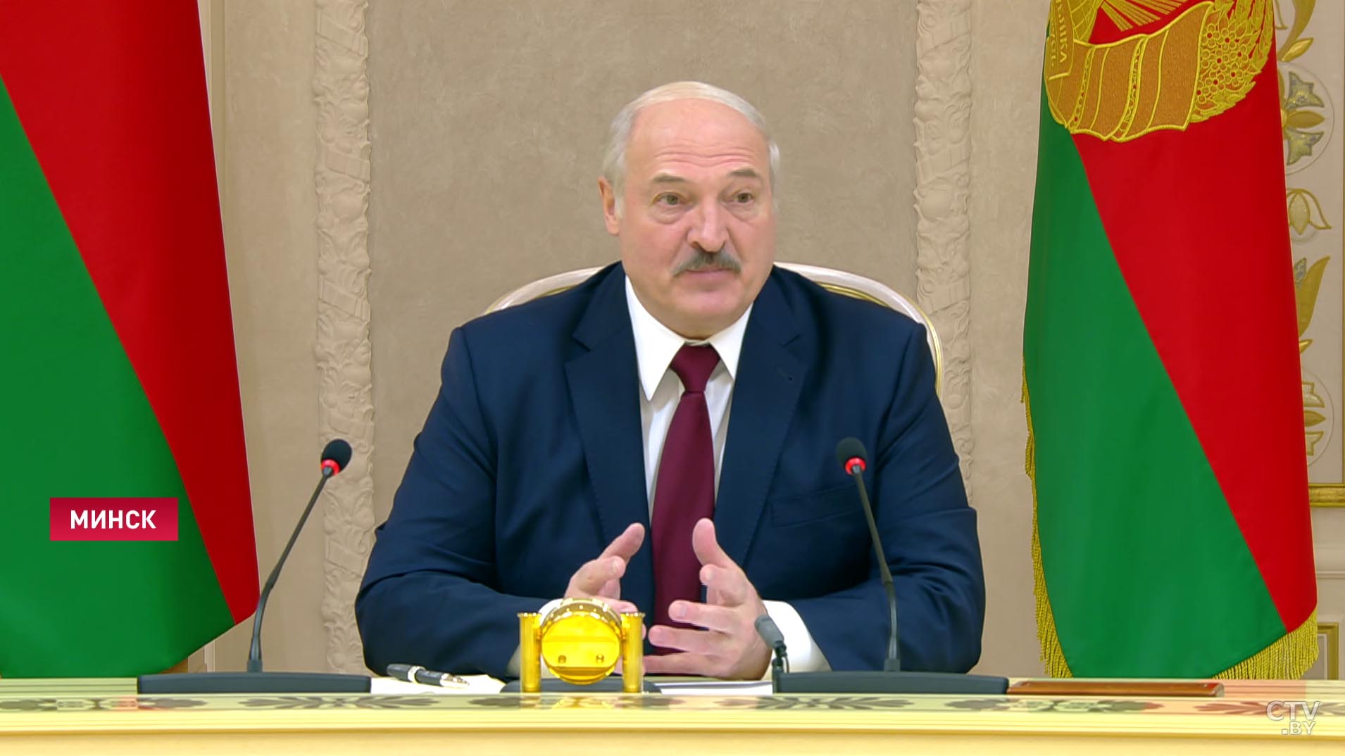 Александр Лукашенко: даже если я один останусь, я буду бороться за то, что я создавал четверть века своими руками-1