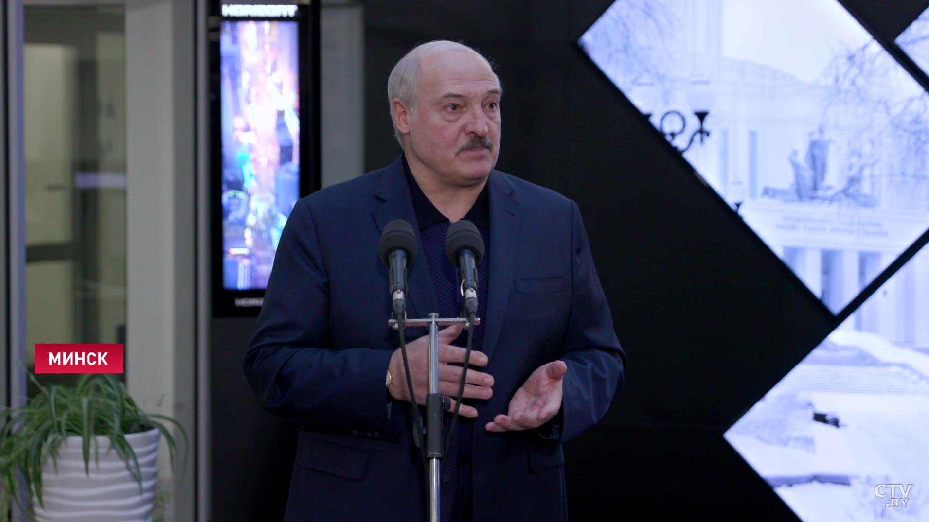 Александр Лукашенко: как я только не пытался вас отвлечь, чтобы вы мозги свои не загружали пандемией-1