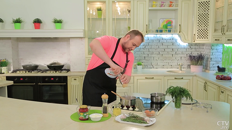 Надоела обычная овсянка? Шеф-повар рассказал, как вкусно приготовить кашу-4