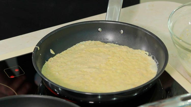 Овсяноблин с сыром и курицей – вариант сытного завтрака. Рассказываем простой рецепт-7