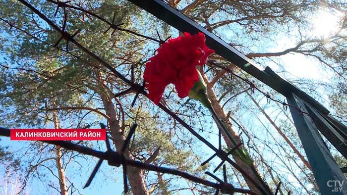 Там погибло более 17 тысяч человек. Вот как в Озаричском лагере смерти фашисты издевались над людьми-4