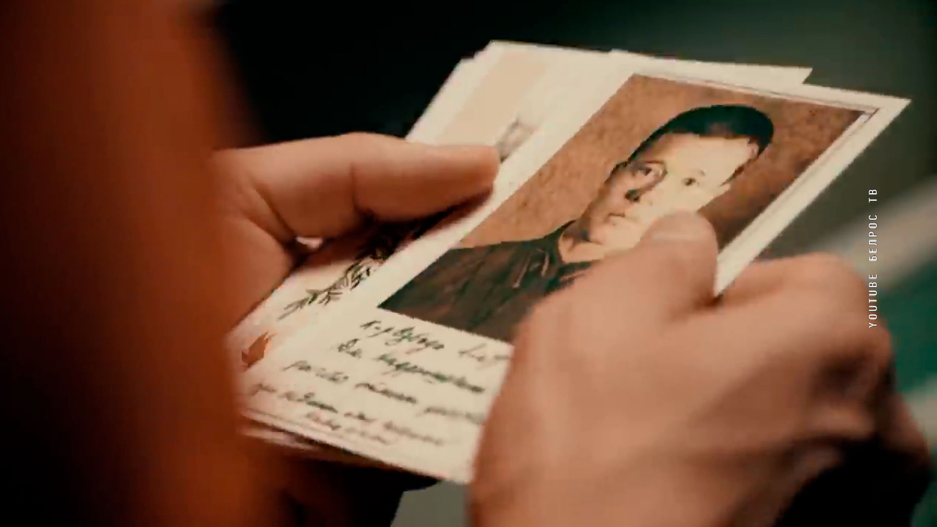 «Изначально хотел сделать деда своего, он прошёл всю войну». Какую личную память хранит образ памятника советского солдата подо Ржевом?-7