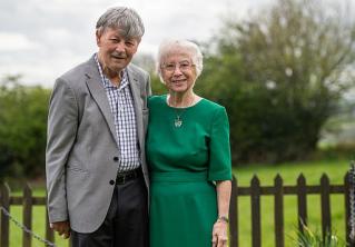 Она 75 лет хранила подарок. Удивительная история любви – пара воссоединилась после долгих лет разлуки