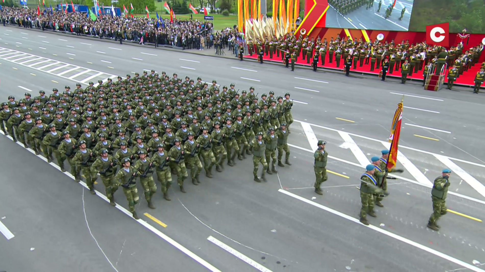 Парад на 9 Мая в Минске. Фотофакт-51