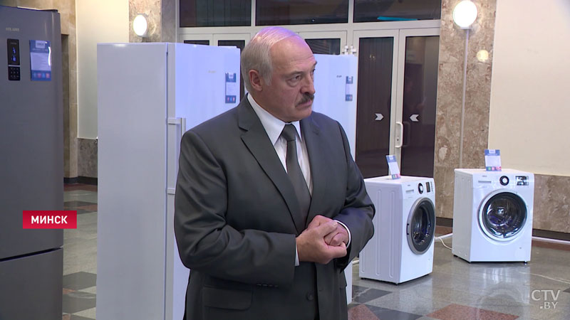 Александр Лукашенко, посещая «Атлант»: «Вы – подтверждение правильного курса, выбранного Президентом во время пандемии»-7
