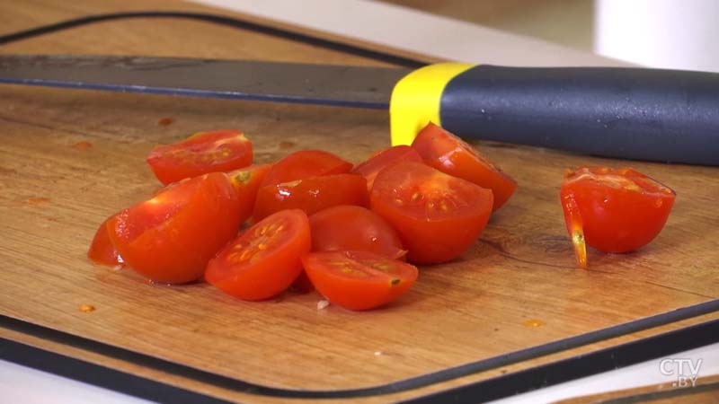 Готовим итальянскую пасту с соусом песто. Как сварить макароны, чтобы они не слиплись?-12