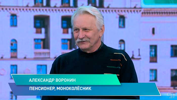 «Я намотал 4 000 километров». Поговорили с пенсионером, который обожает ездить на моноколесе-4