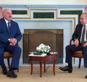 Александр Лукашенко: нечего нам по этому поводу париться, мы экономике уделяем больше внимания, чем в СССР