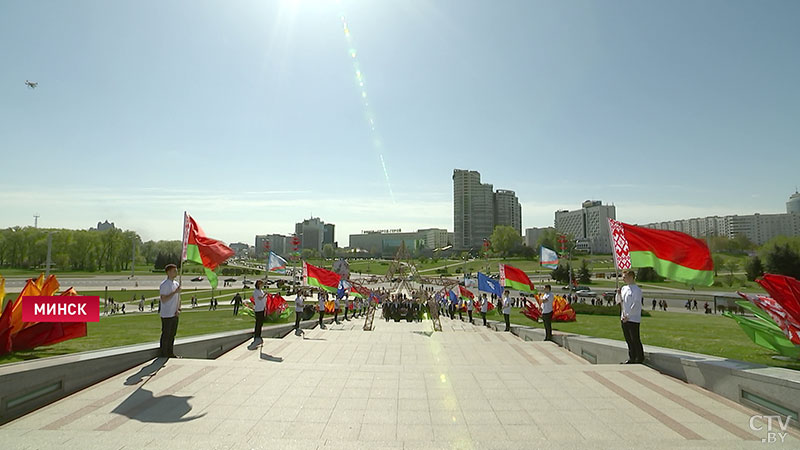 В День труда торжественные мероприятия проходят в минском парке Победы-6