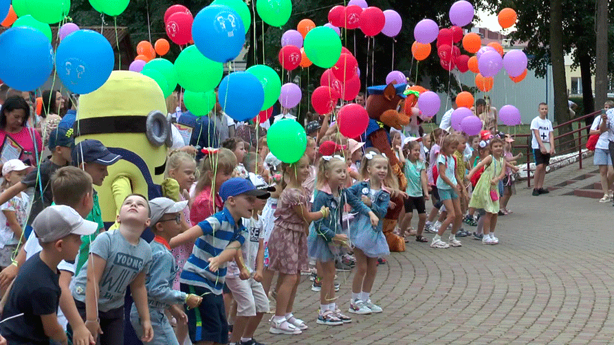 В Лиде прошло «Посвящение в первоклассники» для детей сотрудников органов внутренних дел Гродненской области