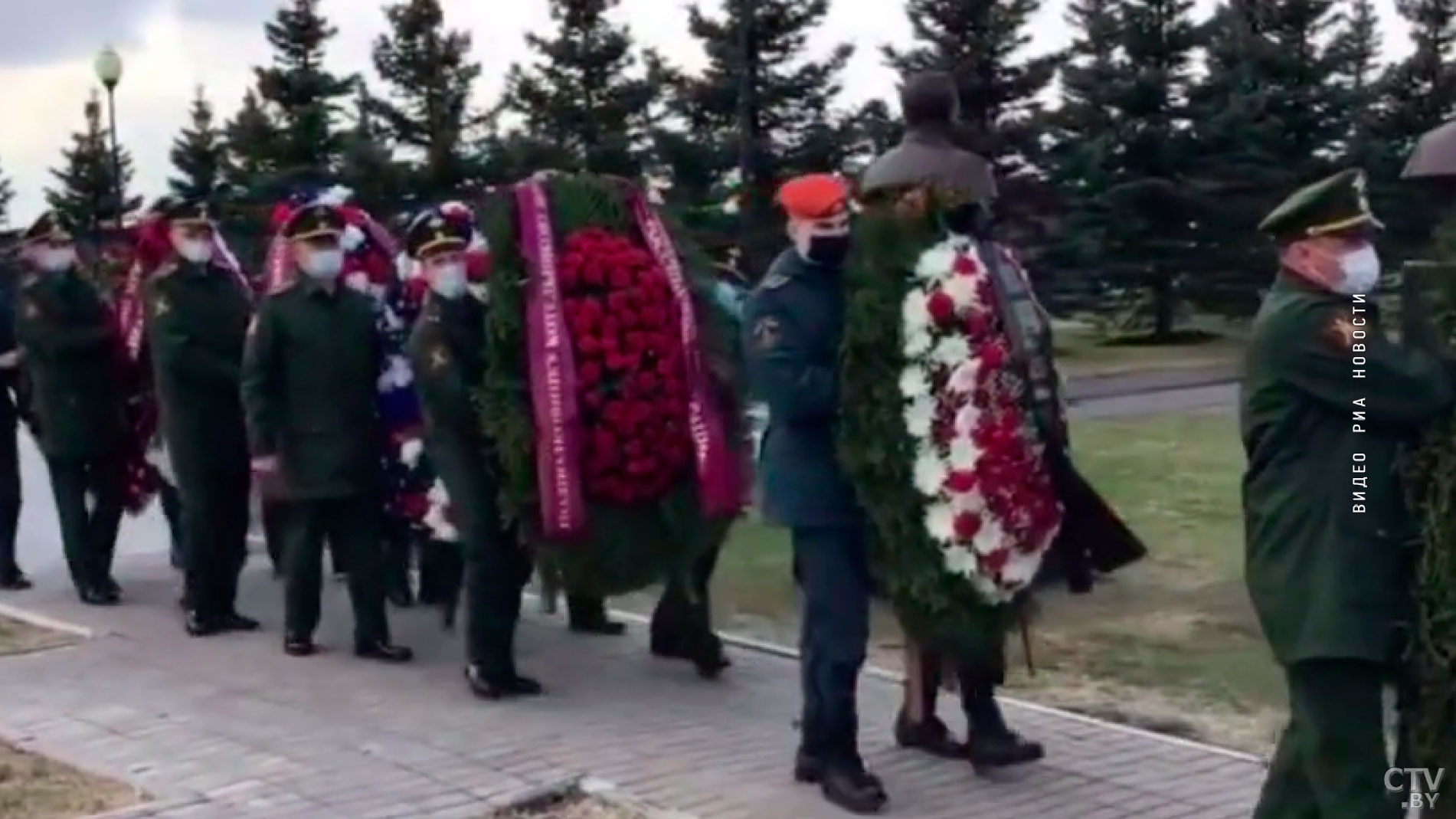 Последнего защитника Брестской крепости Петра Котельникова похоронили на военном кладбище в Мытищах-4