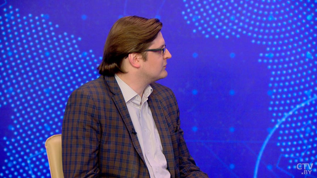 Пётр Петровский: «Люди понимают, с чем ассоциируется либерализм. С распадом СССР, с делёжкой предприятий, с шоковой терапией»-4 Пётр Петровский: «Люди понимают, с чем ассоциируется либерализм. С распадом СССР, с делёжкой предприятий, с шоковой терапией»-4