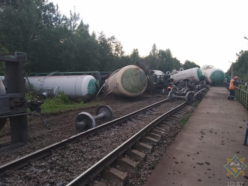 Ликвидирована утечка пропана из одной из сошедших с рельсов между Оршей и Витебском цистерн-1