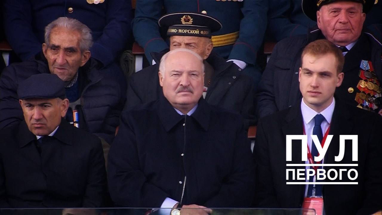 Александр Лукашенко принял участие в Параде Победы на Красной площади в Москве-4