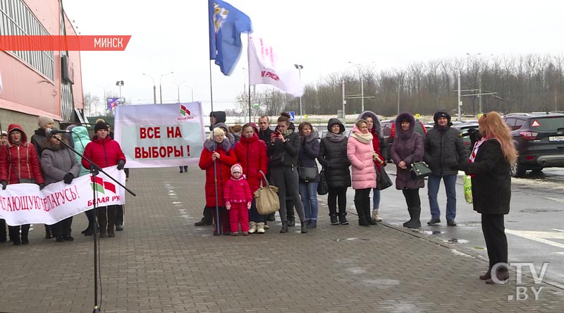  В Минске представители инициативных групп организовали пикеты в поддержку своих кандидатов в местные Советы депутатов-5